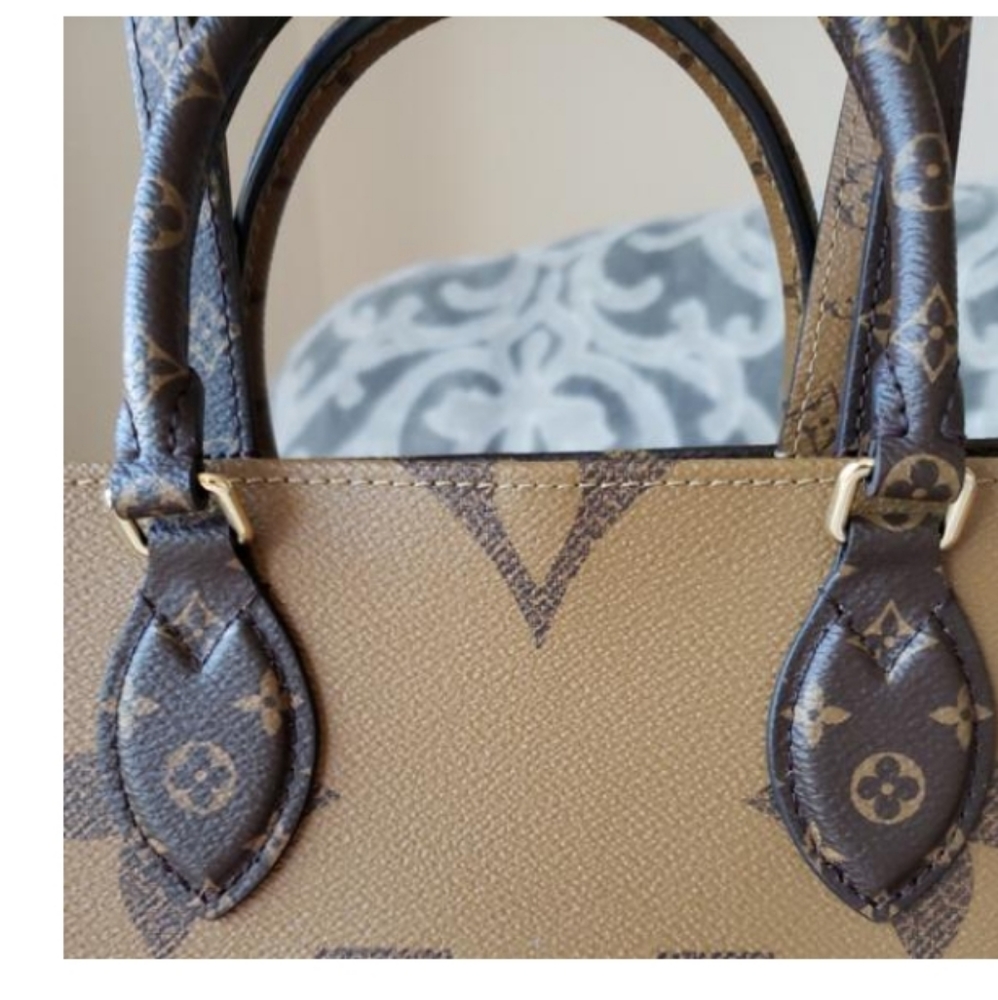 Purse - Picture 5 of 7